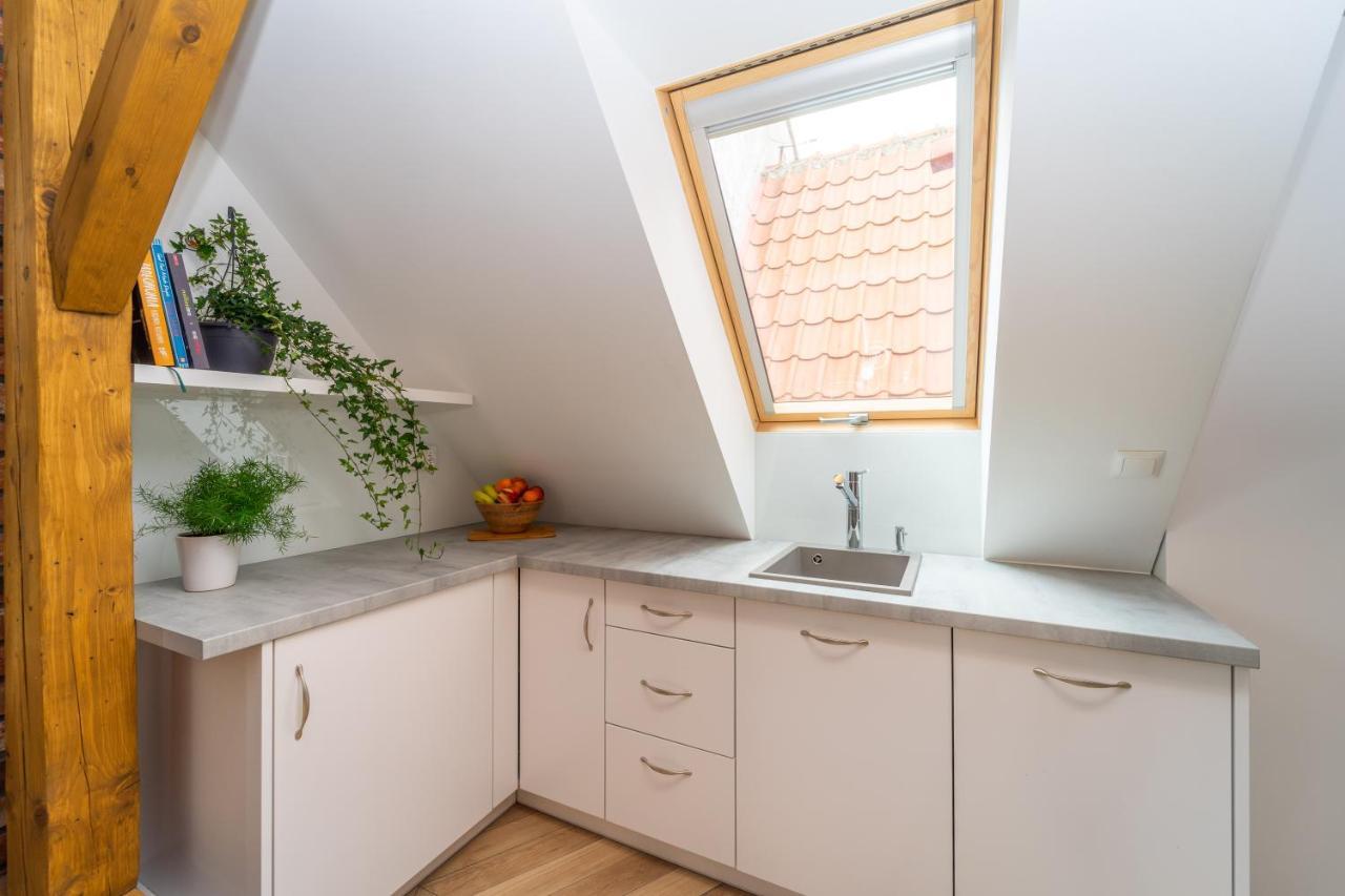 Be In Gdansk Apartments - Old Town - Boutique Studios Ogarna Екстер'єр фото